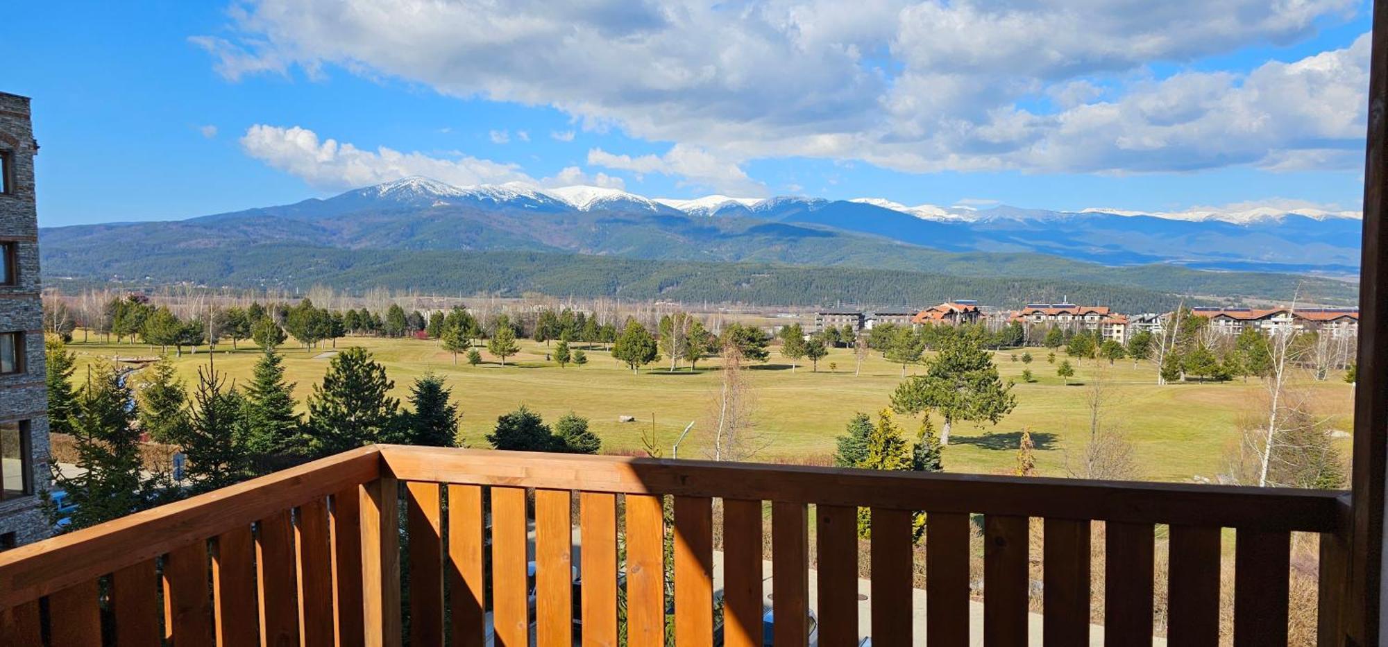 Green Peaks Suite In Pirin Golf & County Club Razlog Exterior photo